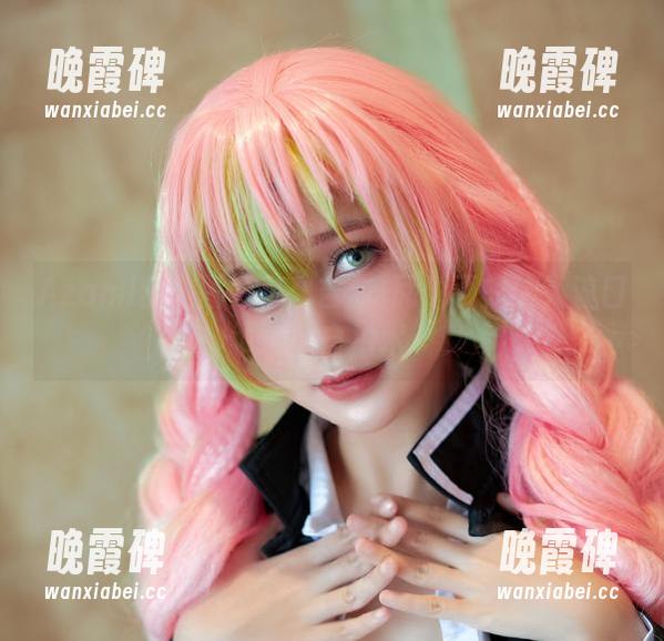 Azami Azami的美图分享:吉尔·瓦伦丁的让人流口水的自拍术