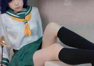 Bangni邦尼写字没问题，教室里的写真精选实力夸张，一点不严肃！