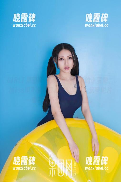 GIRLT果团网 - 定制护士服下的小蛮腰，Miss琪不愧是我心水的博主，这些图片一看就忍不住想多看几眼。