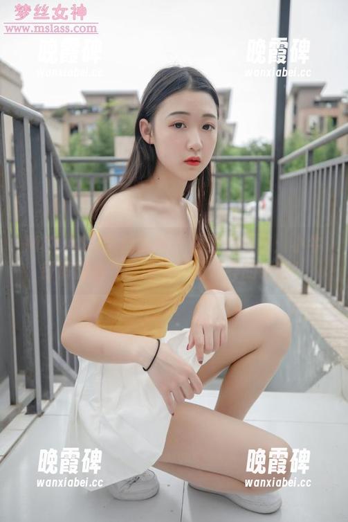 MSLASS梦丝女神 - 雨晨的图包：小牛仔裤露丝，萌感与颜值兼具的时刻！