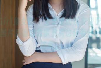 TuiGirl推女郎 - 艾栗栗的连衣裙配无圣光，图片后面的故事其实也许有些小小的迷离。