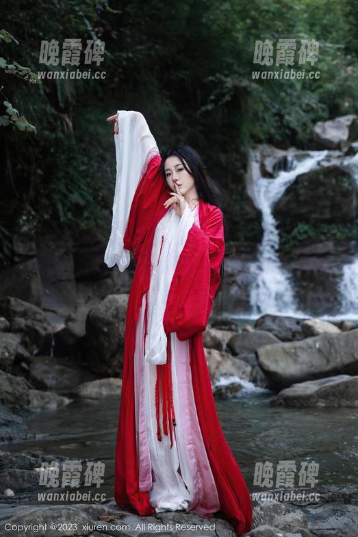 Xiuren秀人网 - K8傲娇萌萌Vivian的职业装，高清照中藏着你没见过的面试套路！