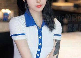 Xiuren秀人网 - 妲己toxic的原图之旅，在美人与车之间晃来晃去，像是陷入了某种奇妙的迷惘。