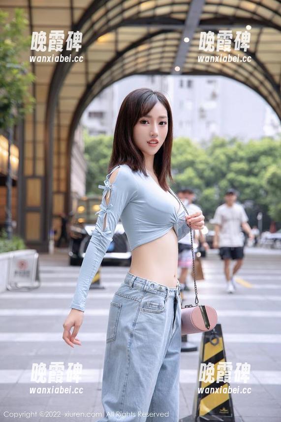 Xiuren秀人网-小乔babyb Xiuren秀人网 - 小乔babyb红裙写真:高清得我差点找不到匹配的配乐,哈哈。