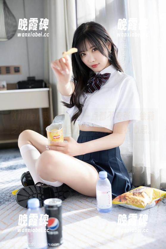 Xiuren秀人网-徐莉芝Botty Xiuren秀人网 - 这一点都不夸张,徐莉芝Botty短裙的图包,满满都是小心思。