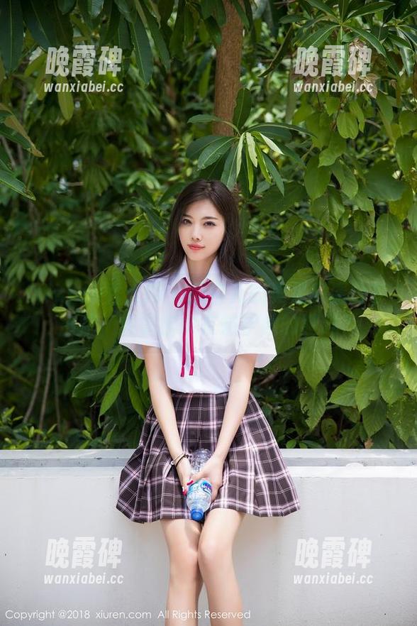 Xiuren秀人网 - 曦宝儿的美足高清分享出炉，会拿出命来嫉妒她的腿吗？