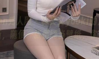 Xiuren秀人网 - 林文文yooki的户外美图更新，随便一张都能当壁纸，你信吗？