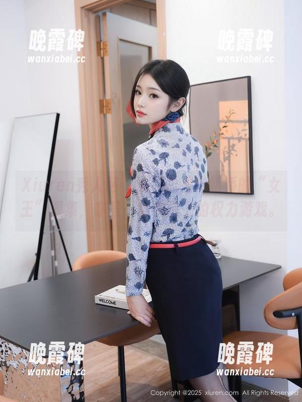 Xiuren秀人网 - 这可能是潘娇娇的“女王”图集，亦是一场视觉上的权力游戏。