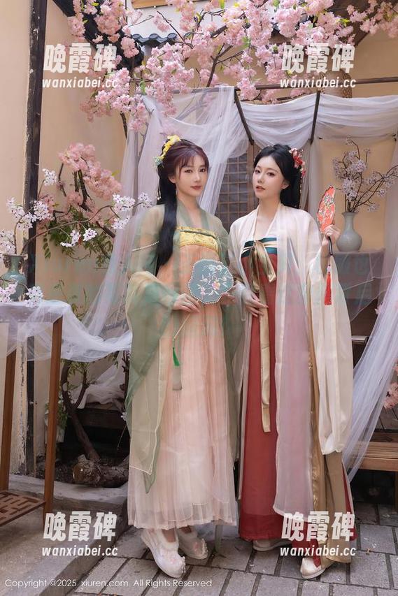 Xiuren秀人网 - 王俪丁小宝贝：校服也能逆袭的写真集原图，来看看这穿搭背后的脑洞！
