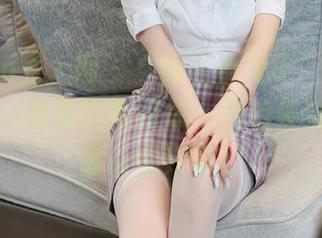 Xiuren秀人网 - “麻吉小兔子”旗袍太好看了，免费下载归你，但后果自负哦，谁让你好奇！