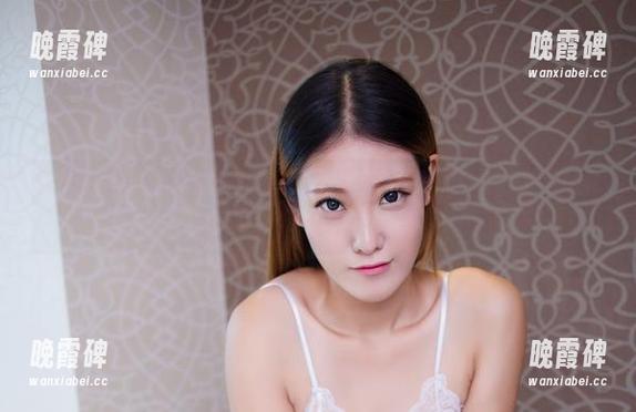 YouWu尤物馆 - 当婕西儿jessie化身教室里的焦点，作品里的灵气真不错！