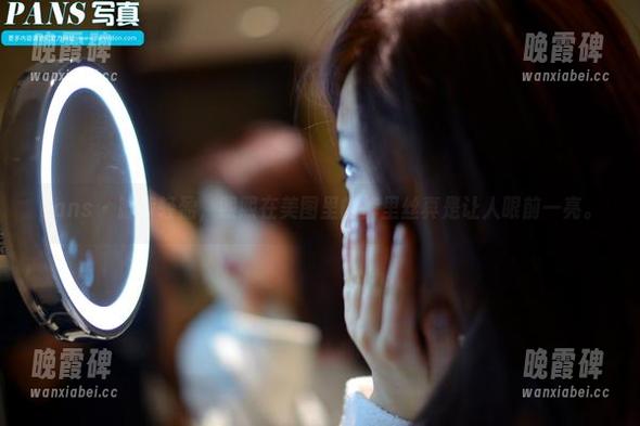 pans - 脚步轻盈，熙熙在美图里的裤里丝真是让人眼前一亮。