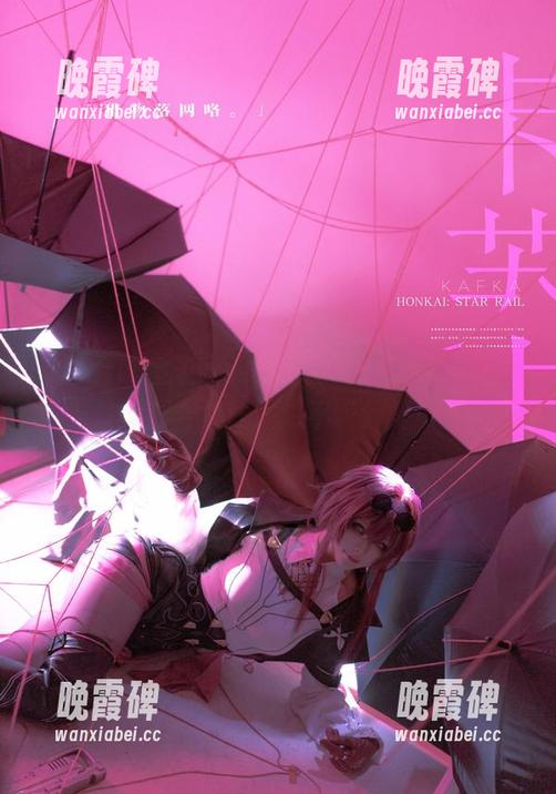 w百合欧皇子w的私拍盛典：轻轻一瞥，美脚合集让人想不断翻阅！