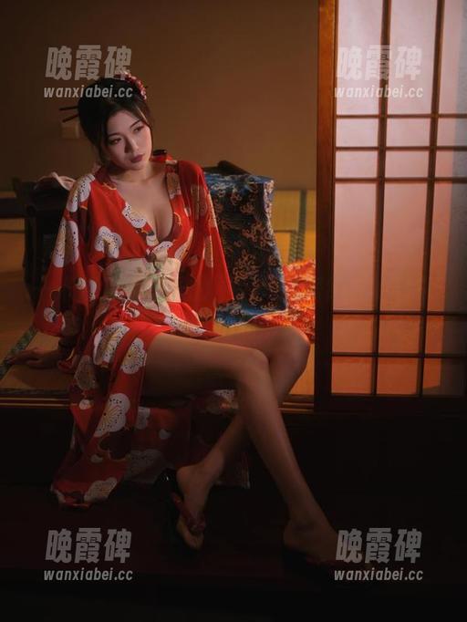 一米八的大梨子的图包，私房约会的日常小插曲...