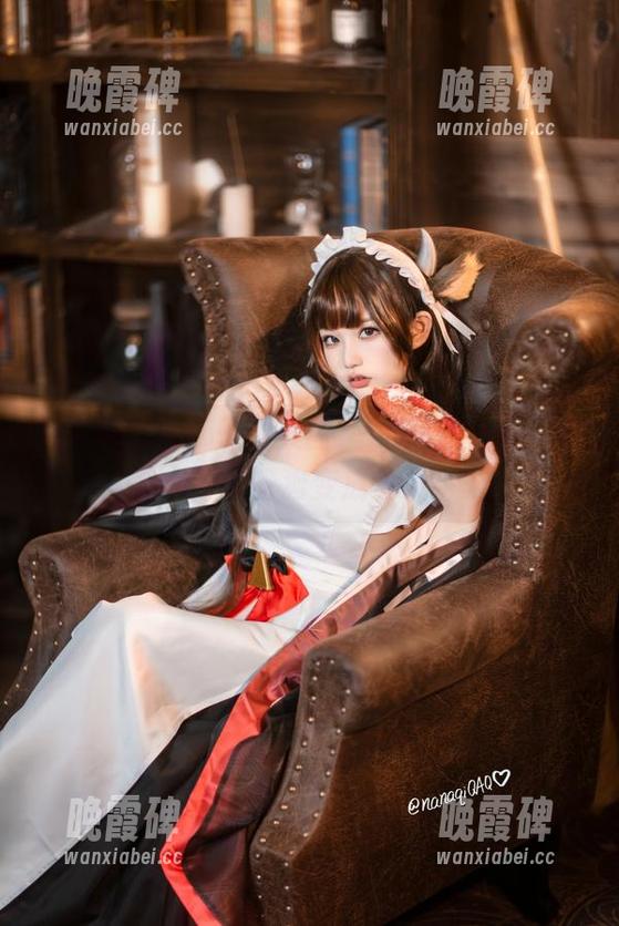 打开七七娜娜子的美图，2B女仆让我一秒从单身狗变成情人