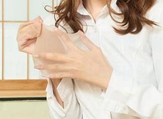 丽柜 - 看左左的“妹妹”原图，毫不掩饰的随性与恣意，让我无话可说。