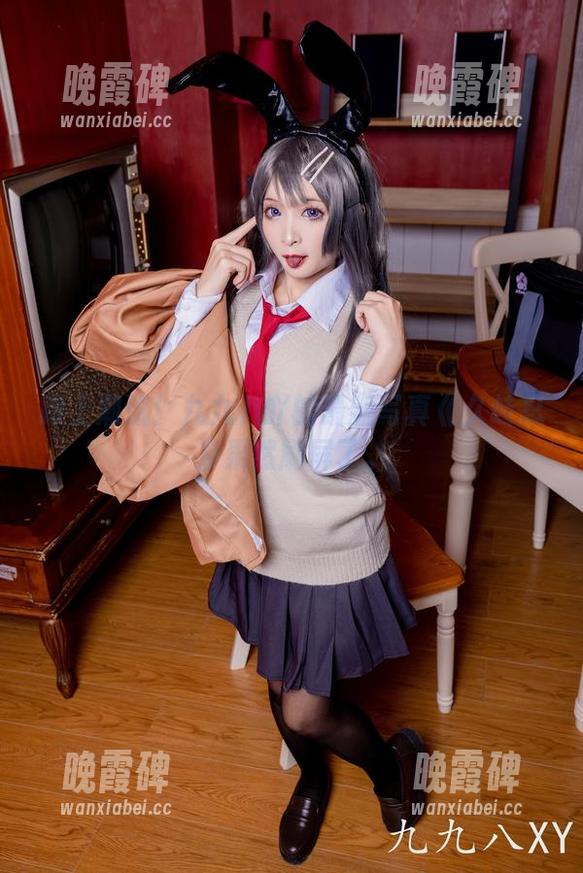 跟上潮流！九九八吖的最新写真《久岐忍》果然刷屏了。