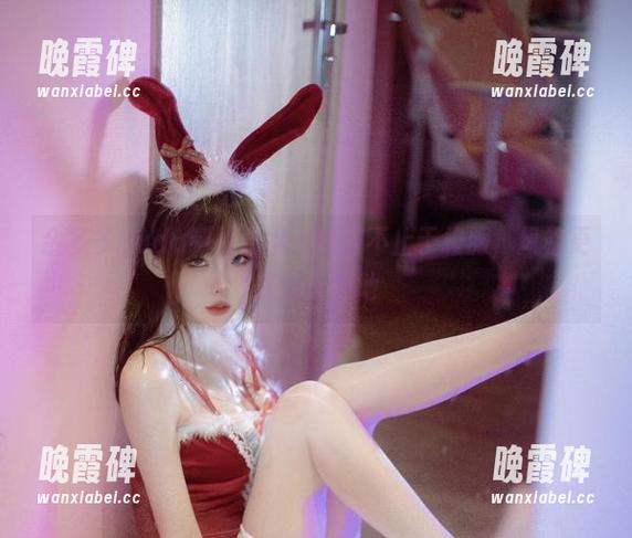 余多多Dudu制服合集：制服不止于校服，风格更是翻天覆地