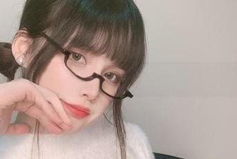 升级你的照片库，你十七鸽灰色护士高清图册肆意换装中！