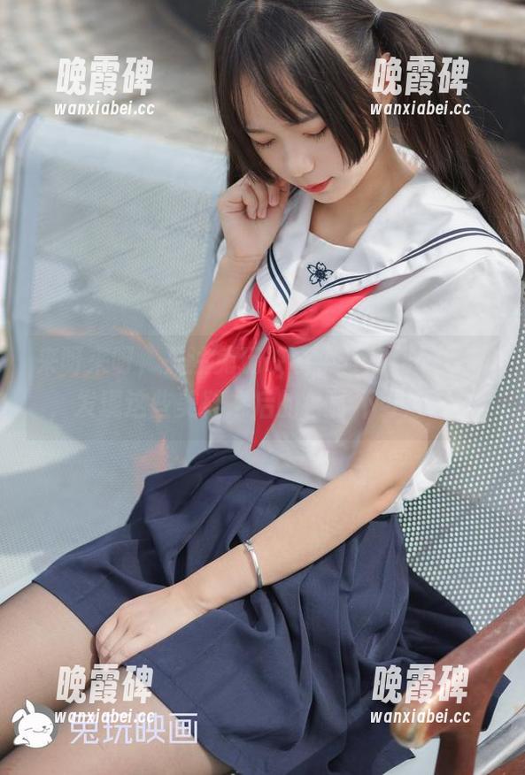 兔玩映画 来呀来呀,关注兔玩映画牛仔高跟鞋更新,发现这些美鞋之后的各种不可思议。