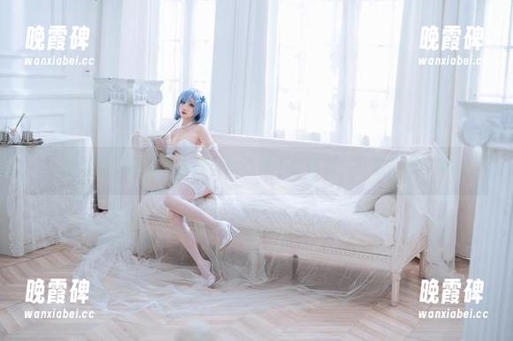 洗洗眼，凉凉子的裤里丝写真不能错过，下载需谨慎哦