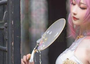感觉好奇？来看看南宫的秘书原图，还有一份免费爽报！