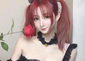 叉子宝宝的“空姐”图集：谁说只会端茶倒水？