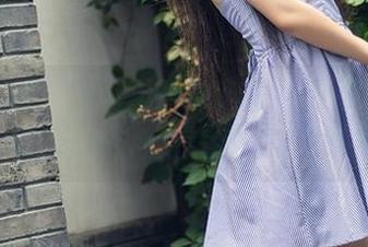 头条女神 - 梁芮溪的JK作品再升级，这更新...有让人心猿意马的魔力吗？