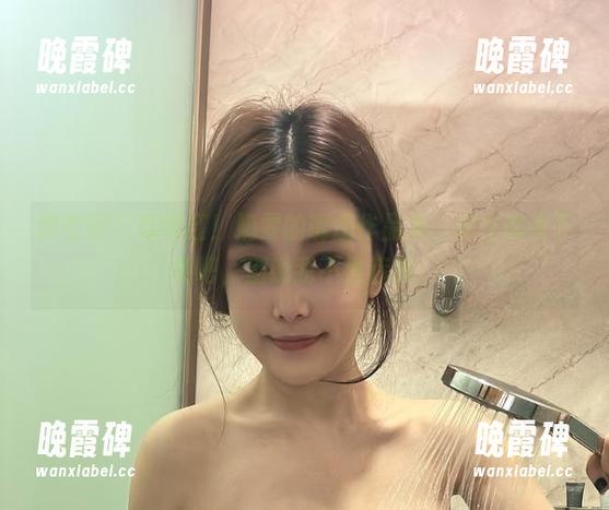 微密圈 - 超级红！奶雯的诱惑作品集，现在就来下载吧，别说我不推荐哦！