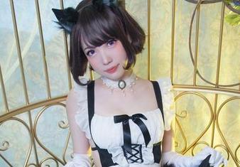 看了这组妖少you1护士的美图，下意识就想下载，给哪个朋友发呢……奢侈的选择。
