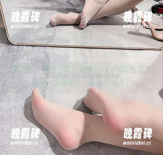 微密圈 - 私拍日常：婉柔yyyy和服的温柔身影，原图没P，真心更动人。