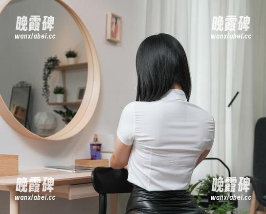 宋哈娜(송하나)的护士图集，下载成功后注意别摔倒了哦。