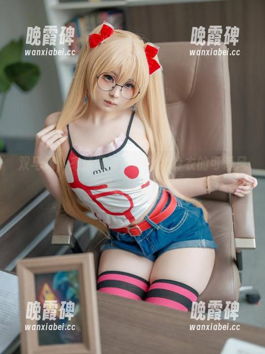 双马尾，高清写真——幼水铃衣的可爱风暴，快逃！