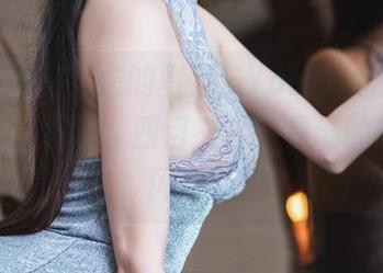 最新图册里，您的蛋蛋与YouMi尤蜜比基尼的奇妙相遇，四目交汇，是谁的瞳孔在闪烁？