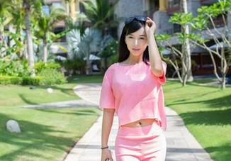 推女郎 - 连欣黑丝原图，后宫嫔妃们弱爆了，谁还敢跟我说秋冬紧身裤好看？