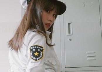 星黛鹿鹿i的原图连体衣，放轻松，你会不自觉地多看几眼哦