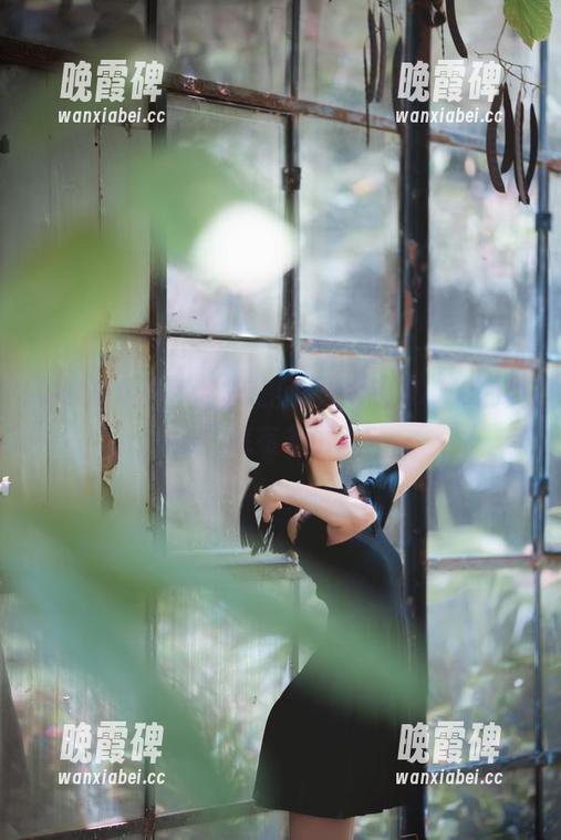 牛仔裤写真，我只想问：木绵绵OwO的裤子到底有多厉害？