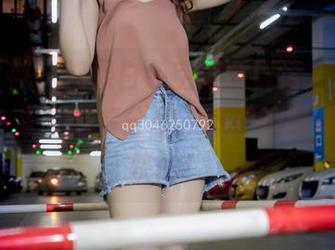 梦丝女神 - 如果白色空间会说话,那一定会求玥玥来个高清分享,穿帮的时刻总是最快的!