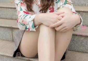 梦丝女神 - 合集来了！莹仙女校服特辑：错位的书本和你心目中的校园情怀