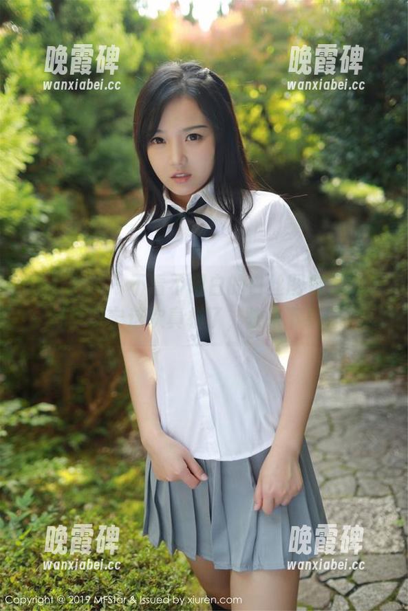 模范学院 - 不看不明白的白丝图包，SiByl李思宁这次真拼了，快来下载吧！
