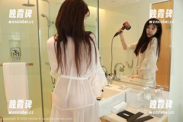 模范学院-任莹樱Jenny 模范学院 - 任莹樱Jenny短裙,原图一看不能停,图册肯定隐含了不止一种美感!