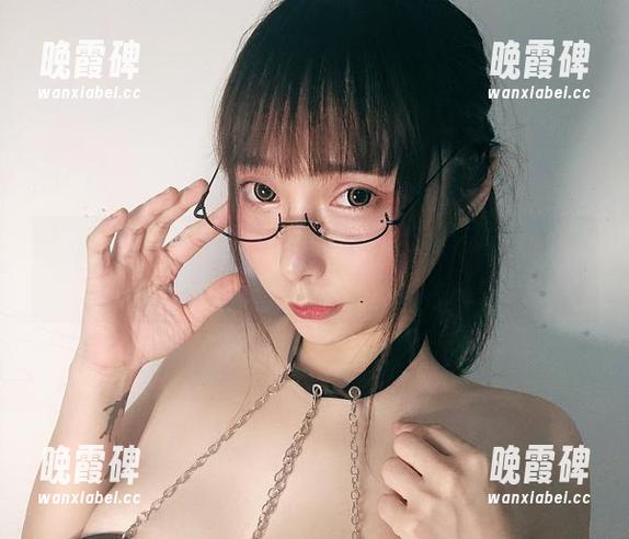 次屁啦 次屁啦和她的“冷酷”风纪委员:最新写真集放送的不为人知的尴尬