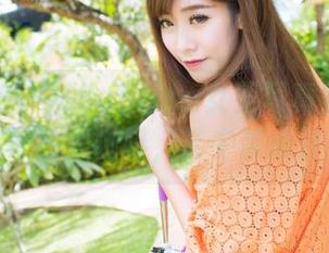 爱蜜社 - 许诺Sabrina女王写真集：就像清晨的黑咖啡，苦中带点甘。