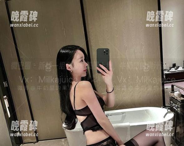 微密圈 - 新的一组办公室美图上线，牛奶里的果汁说：工作≠乏味！