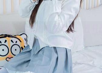 物恋传媒 - 岚岚的美足作品：我只想默默成为她的“袜子粉”！