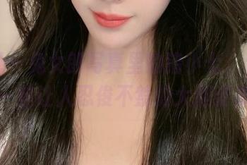 微密圈 - 兔女郎写真里的猪小七，分享了一些让人忍俊不禁的大胆姿态