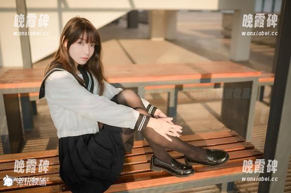 下载不止是个动作，祖木子的富贵少女白丝也能被收藏