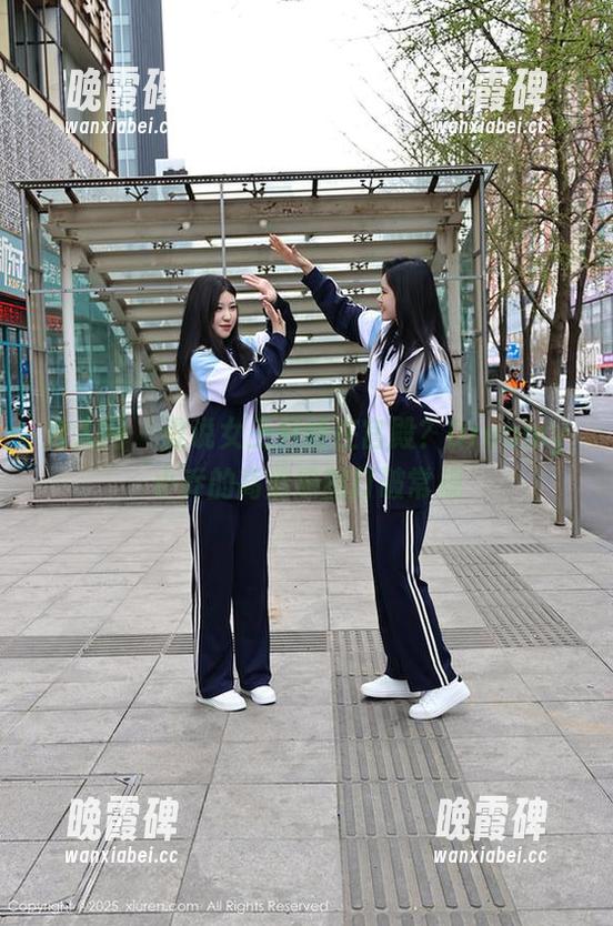 秀人网 - 谁说女王只能在宫殿？Dreamy小乔的高清原图打破常规