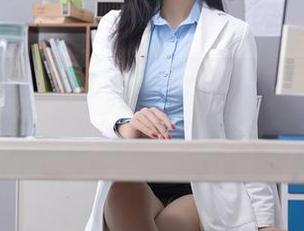 秀人网 - 别以为居家就仅仅是窝着，奶喵喵的免费图集让你重新定义‘家’！