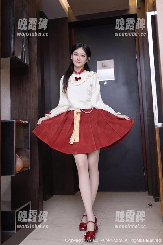 秀人网-娜娜baby 秀人网 - 摄影师快来,娜娜baby的女王范儿已经撑满整个画面了!